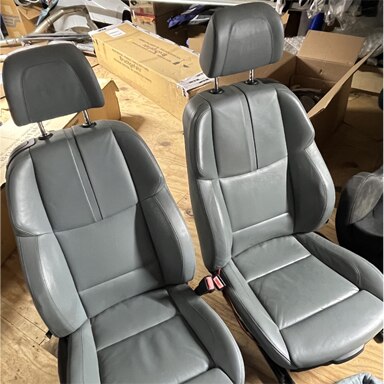 Used-E92-M3-Seats-Main-tn.jpg